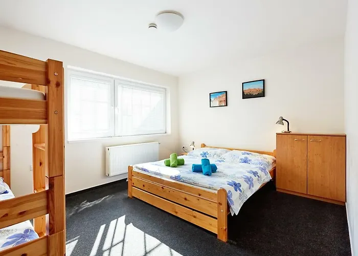 Poule Aparthotel Bohutin (Central Bohemian)