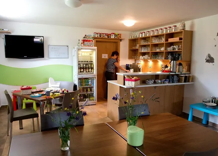 Poule 3*